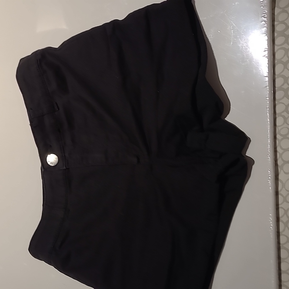 H&M Women short pants us -4 size